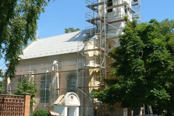 Oprava fasády kostela svatého Floriána - průběh stavebních oprav