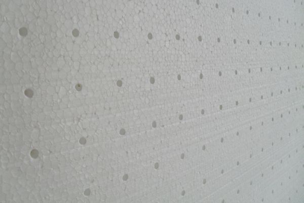 Polystyrenová deska CLIMA s kónickou prforací se zvýšenou prodyšností